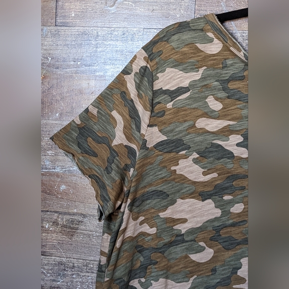 Cato Raw Edge Hem CamoTee W Patriotic Sleeve - Picture 13 of 16